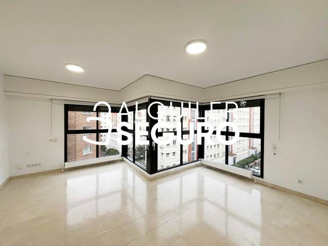 Piso en Alquiler en de Maudes  en Ríos Rosas - Nuevos Ministerios