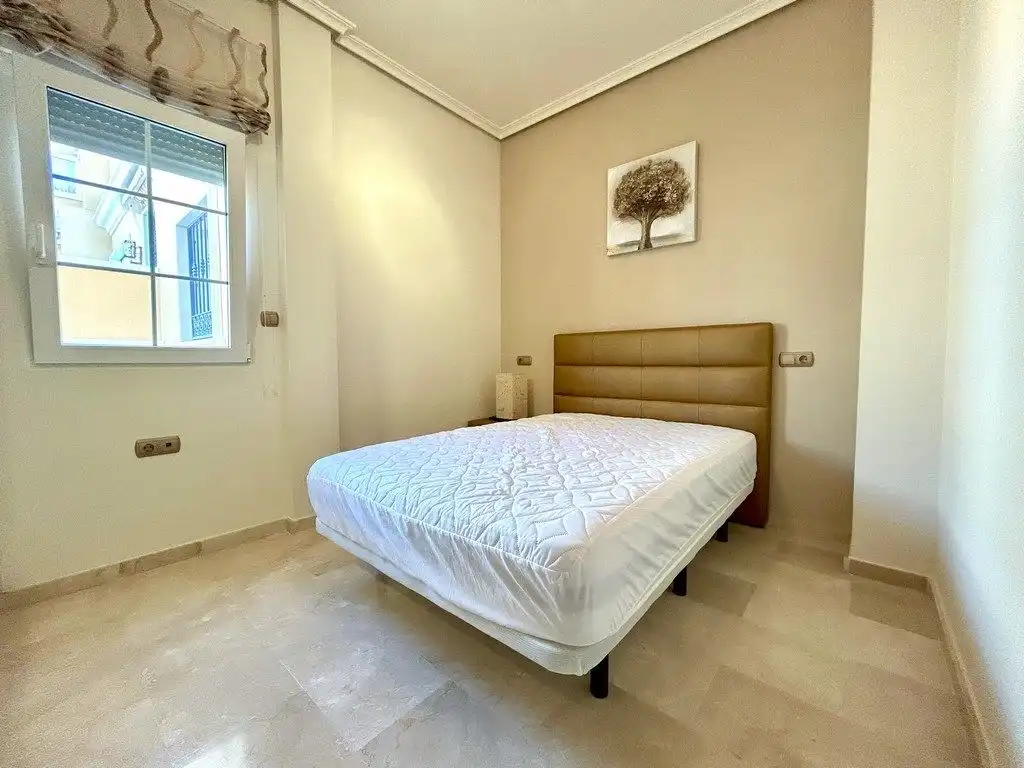 Dormitori de Àtic en venda en Orihuela amb Terrassa, Balcó i Piscina comunitària