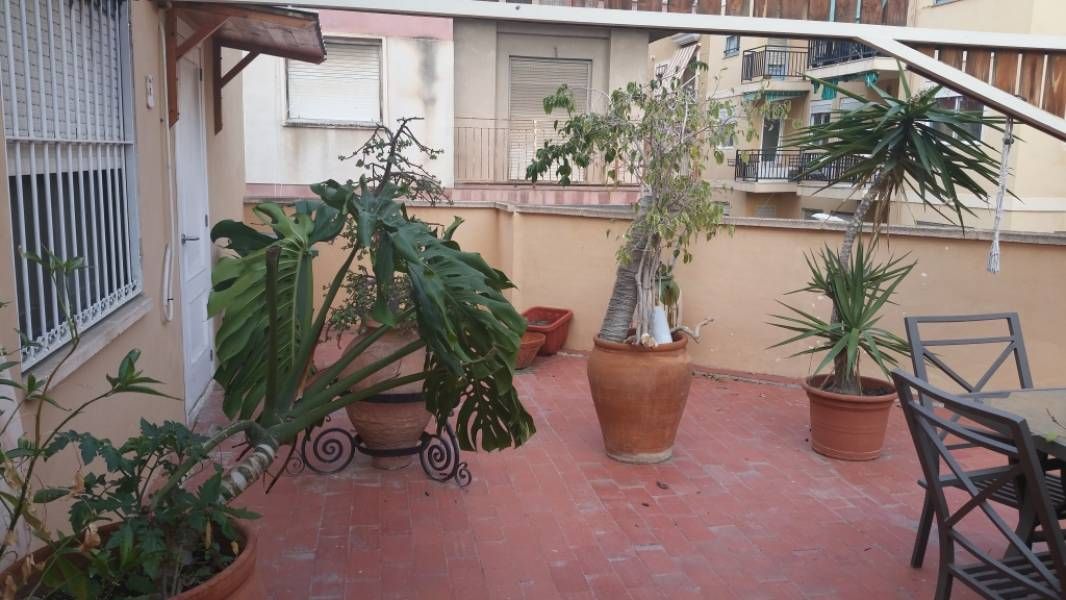 House or chalet for sale in Calle canovas del castillo, Carolinas Altas