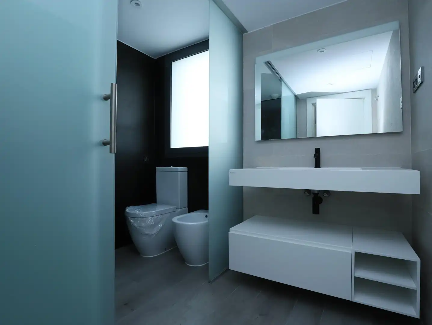 Baño de Ático en venta en Esplugues de Llobregat con Aire acondicionado, Calefacción y Jardín privado