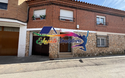 Vista exterior de Casa o xalet en venda en Villacañas amb Terrassa