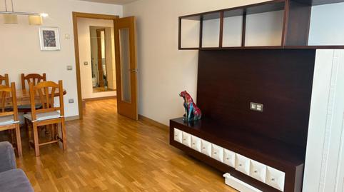 Foto 3 de Piso de alquiler en Belarminio Cabal, Ciudad Naranco - Prados de La Fuente, Oviedo