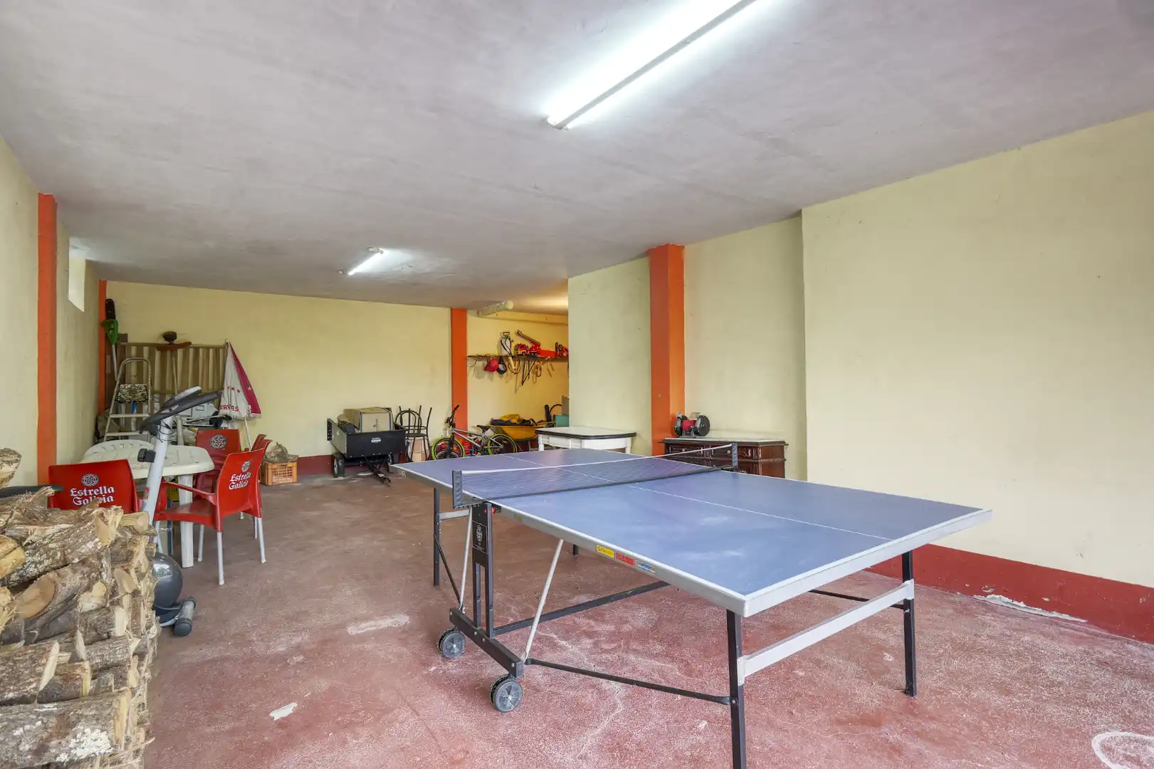 Houses for sale in Abegondo  with Heating, Private garden and Parquet flooring