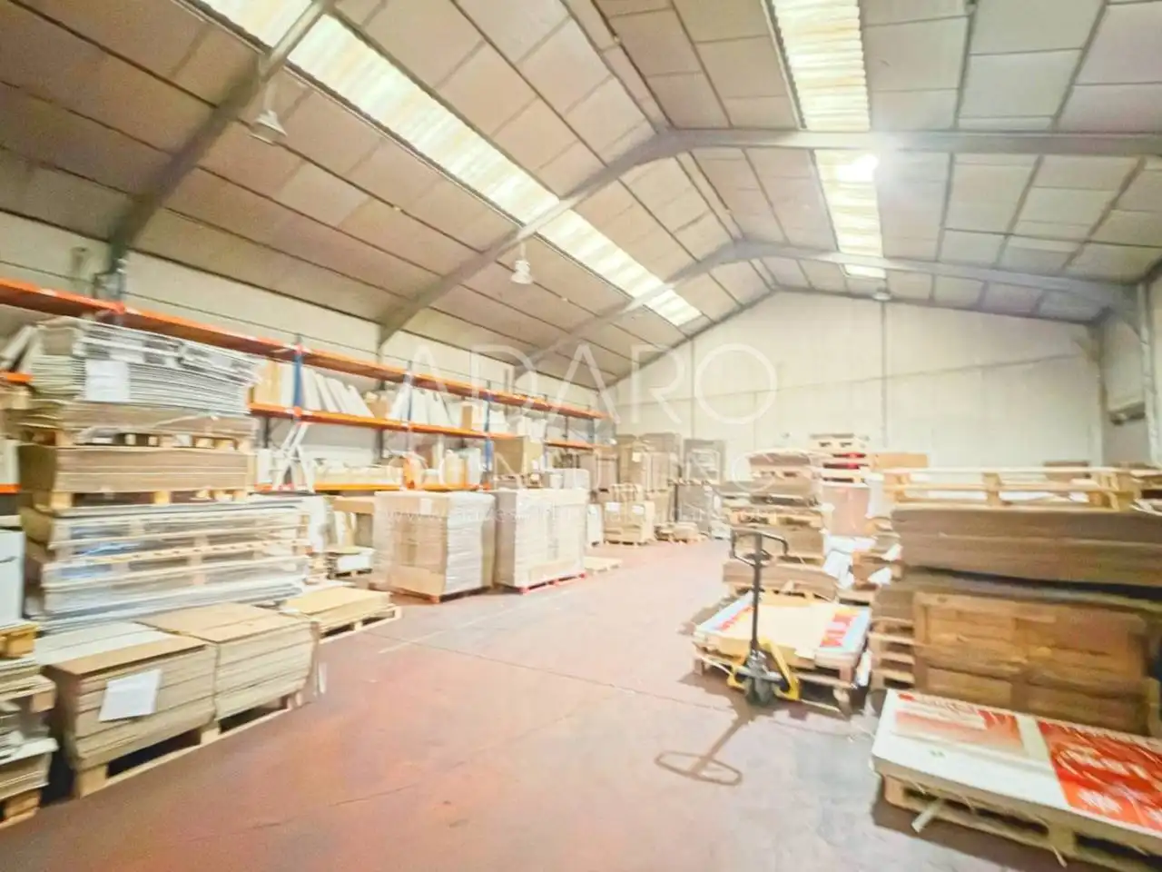 Nave industrial en venta en San Fernando de Henares con Alarma