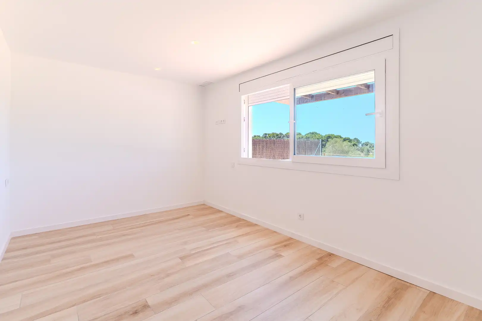Schlafzimmer von Haus oder Chalet zum Verkauf in L'Ametlla de Mar  mit Klimaanlage, Heizung und Privatgarten