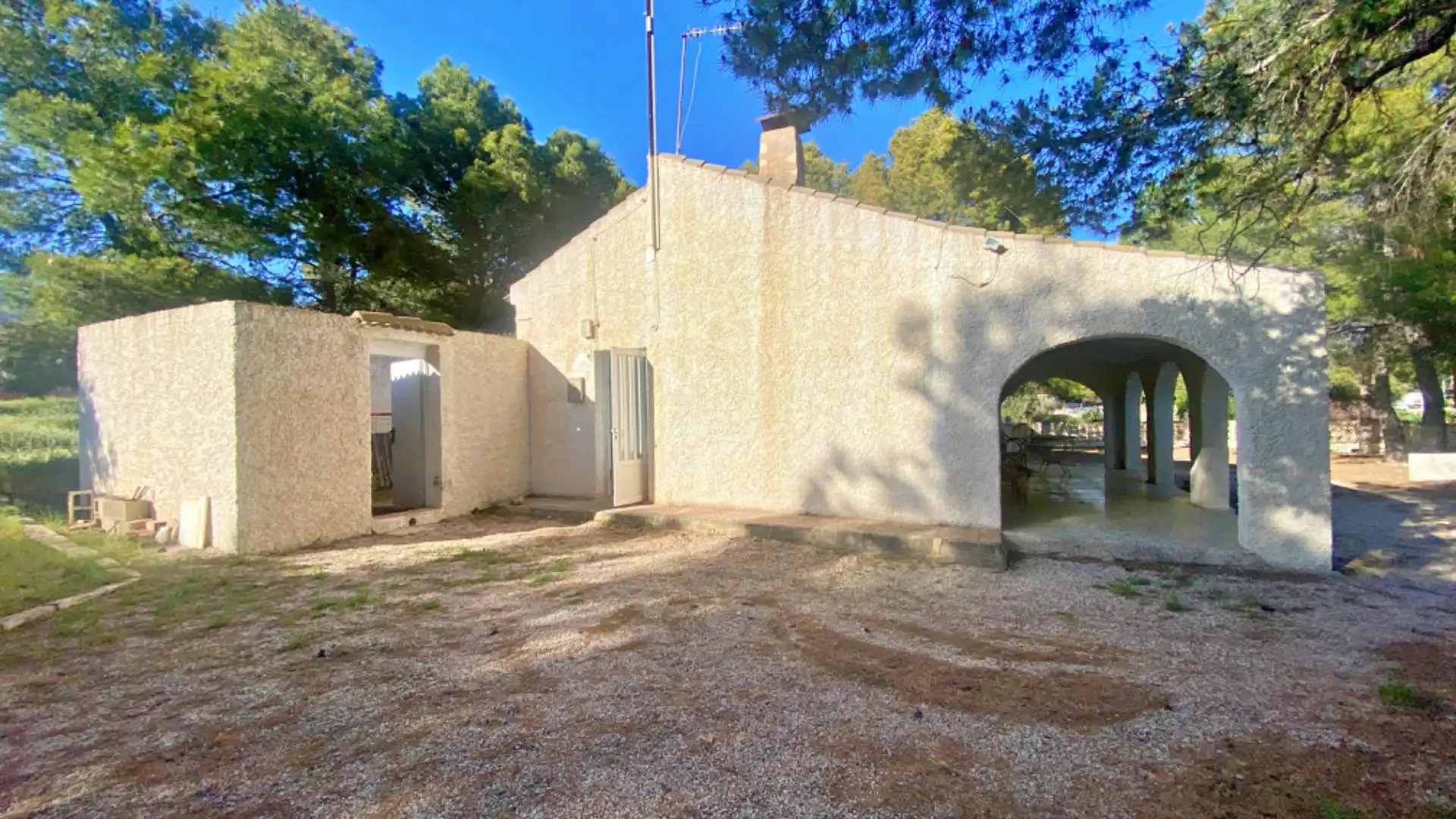Vista exterior de Casa o xalet en venda en Totana amb Jardí privat i Moblat