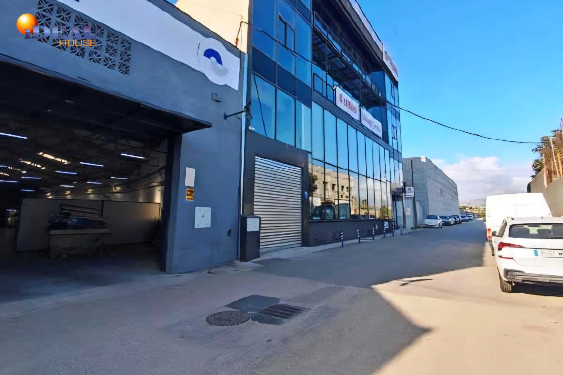 Vista exterior de Nau industrial de lloguer en Málaga Capital