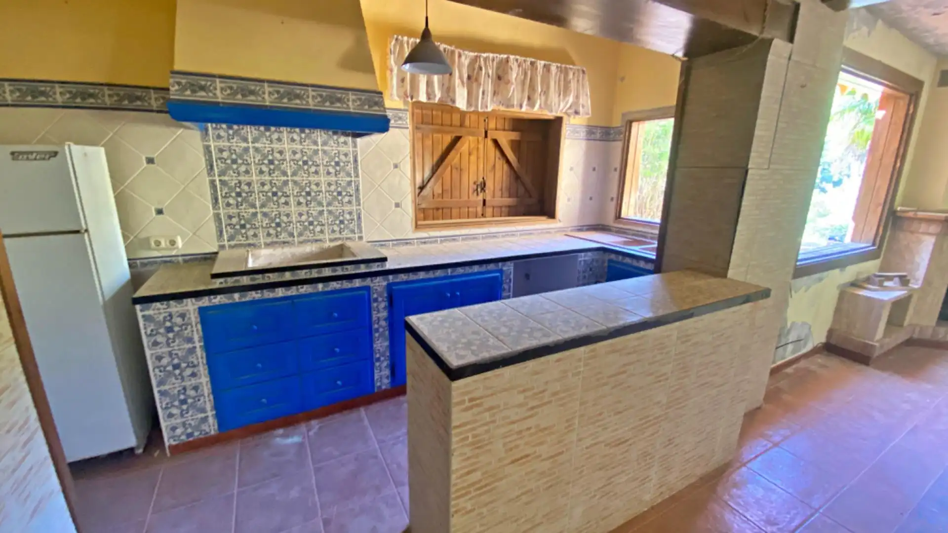 Cocina de Finca rústica en venta en Alhama de Murcia