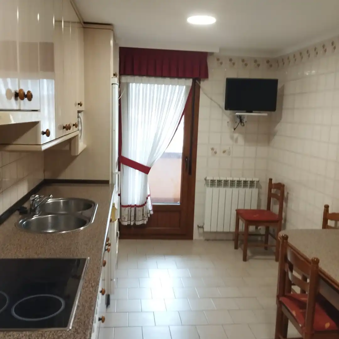 Appartamento con terrazza in vendita a Plaza Constitución 6, imagen 3
