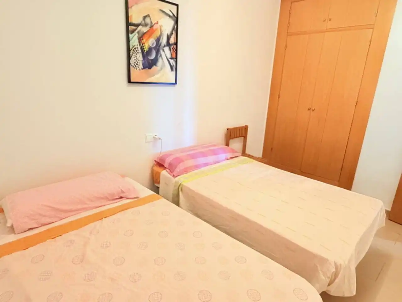 Schlafzimmer von Wohnungen zur Miete in Almuñécar mit Klimaanlage, Terrasse und Möbliert