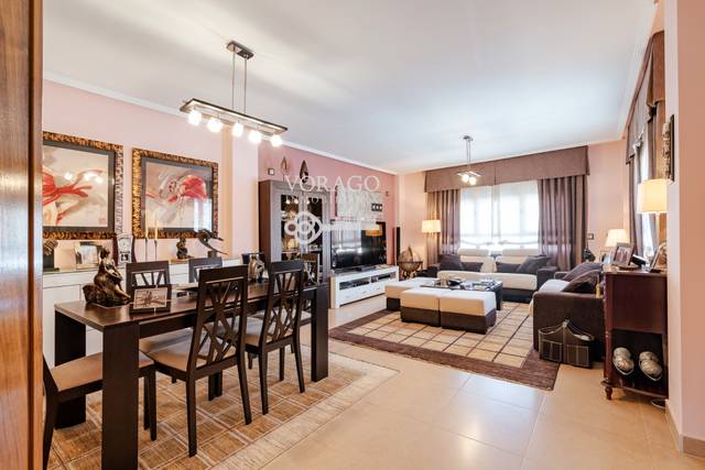 Casa-chalet en Venta en Urb. Belvalle