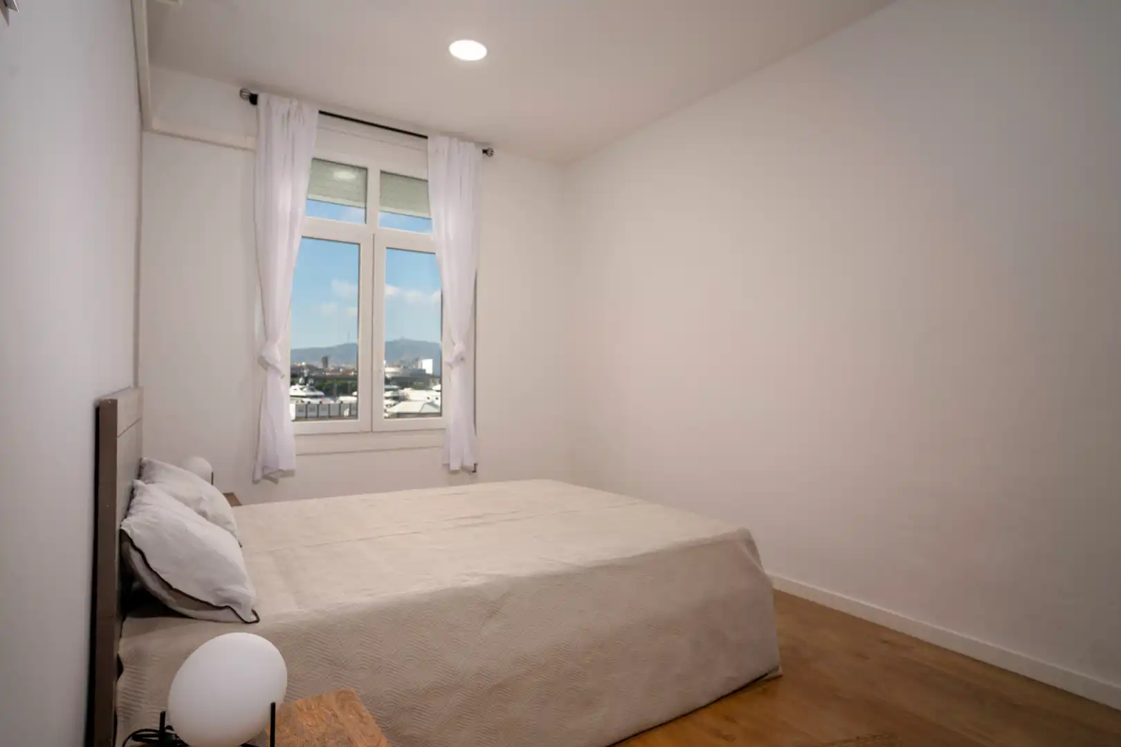 Apartamento con ascensor en alquiler en Passeig de Joan de Borbó, imagen 11