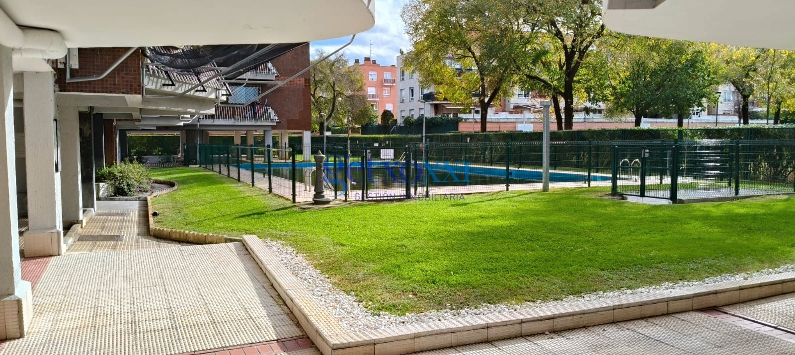 Piscina de Pis en venda en Leioa amb Calefacció, Terrassa i Traster