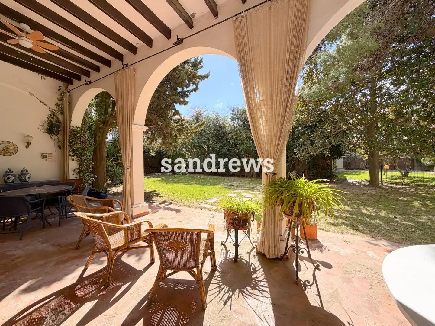 Garten von Einfamilien-Reihenhaus zum Verkauf in El Port de la Selva mit Klimaanlage, Heizung und Privatgarten