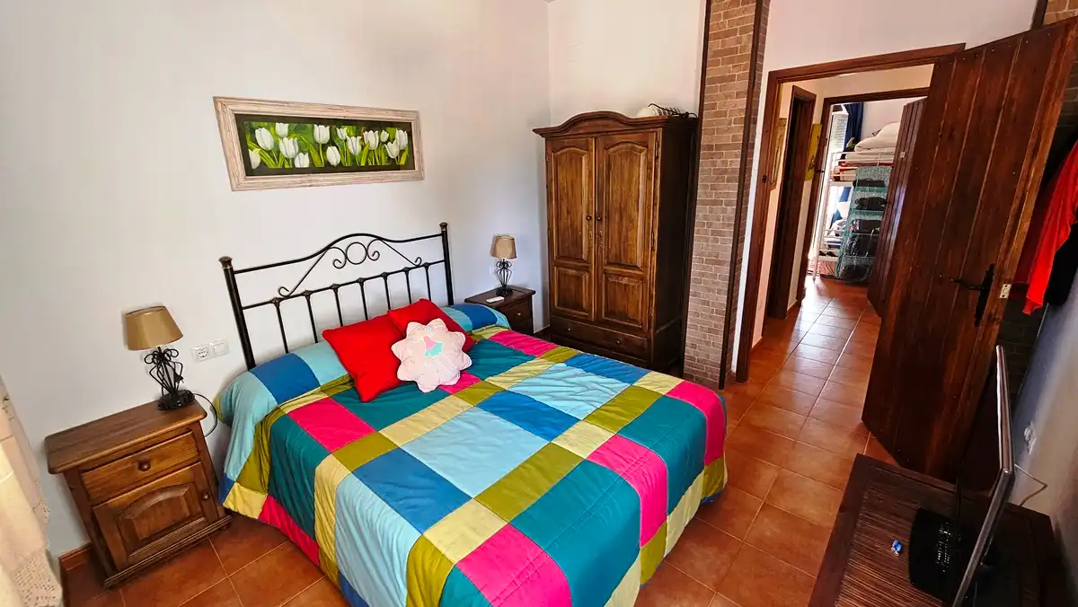 Habitación de Casa adosada en venta en Cortelazor con Trastero, Amueblado y Balcón