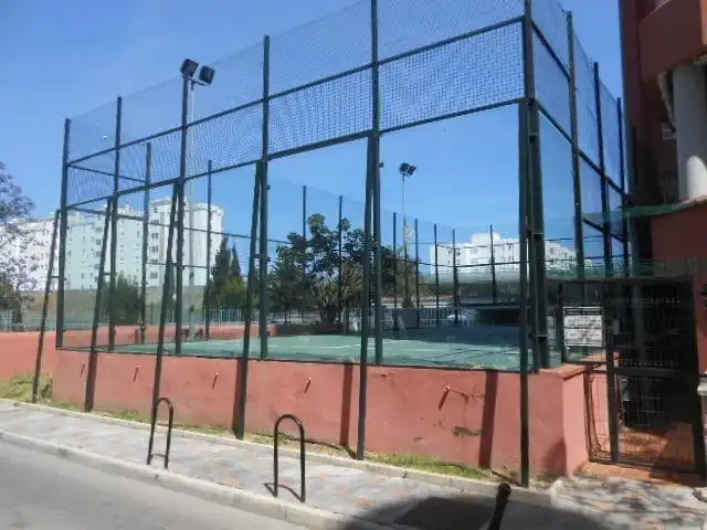 Außenansicht von Wohnungen zum Verkauf in Fuengirola mit Klimaanlage, Heizung und Privatgarten
