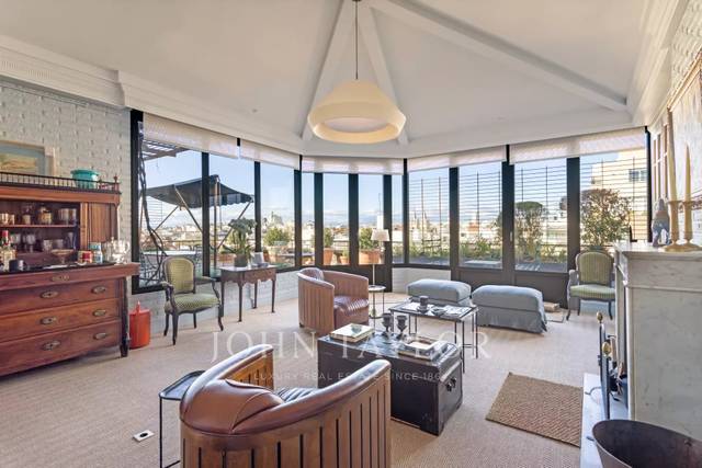 Ático en Alquiler en Jerónimos