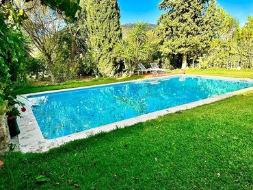 Casa rústica amb piscina en venda a Carcabuey