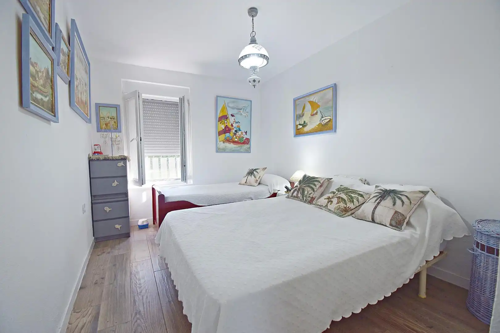 Dormitori de Casa o xalet en venda en El Puerto de Santa María amb Aire condicionat i Jardí privat