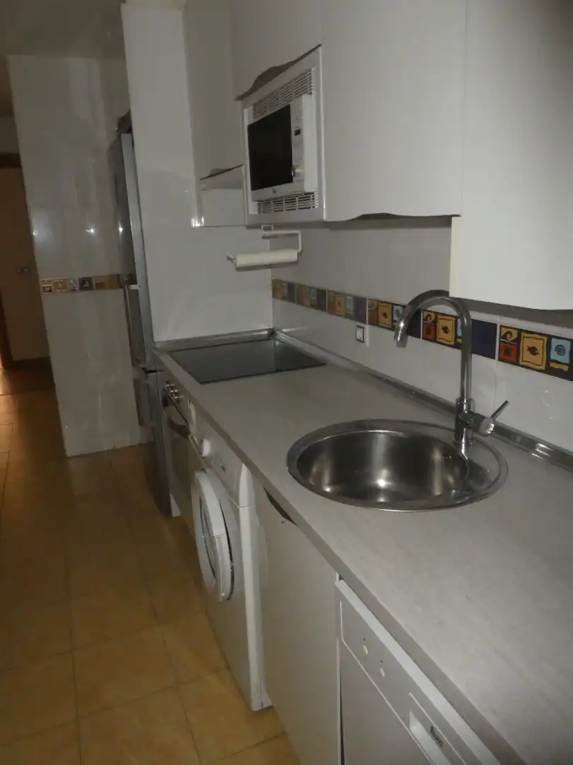 Cuina de Pis en venda en Burgos amb Calefacció, Parquet i Traster