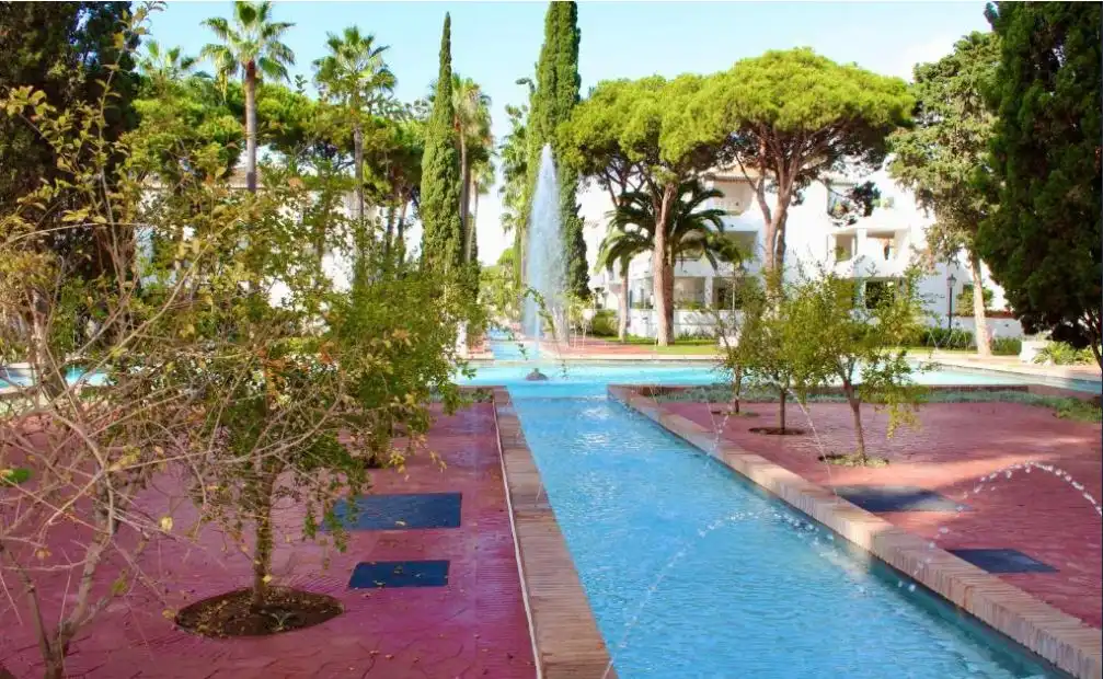 Piscina de Apartamento en venta en Estepona con Aire acondicionado, Calefacción y Terraza