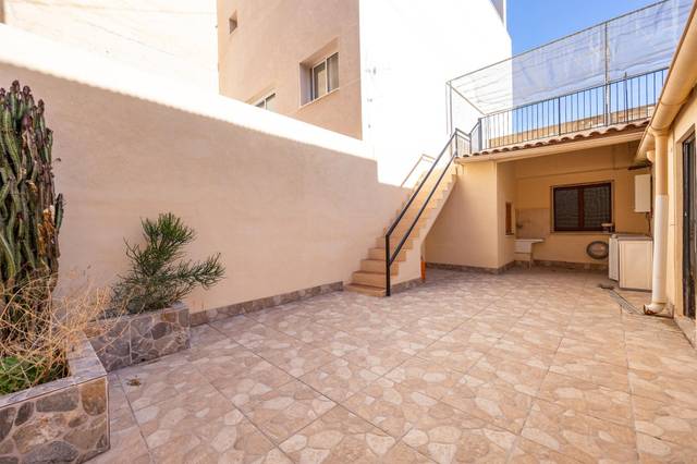 Casa-chalet en Venta en Calle MOSEN FENOLLAR en San Agustín