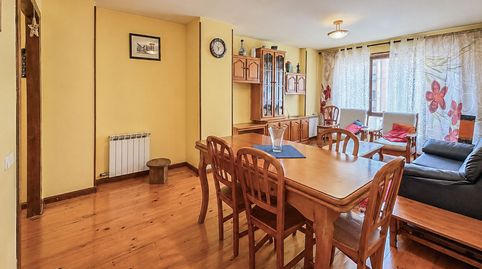 Foto 2 de Apartamento en venta en Carrèr Montcorbison, 17, Vielha, Vielha e Mijaran