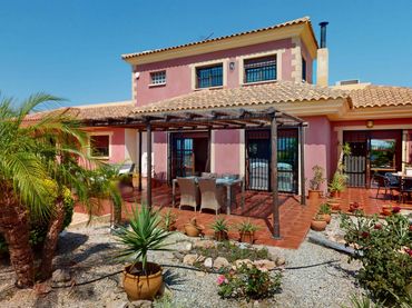 Villa à vendre à Calabardina
