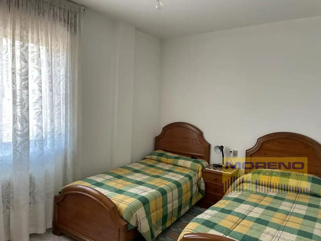 Schlafzimmer von Wohnung zum Verkauf in Triacastela