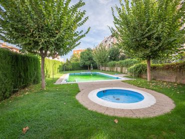 Pis amb piscina en venda a Norte