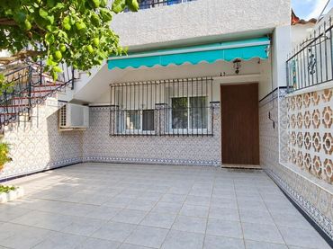 Bungalow zum Verkauf in Calle Nicolás de las Peñas