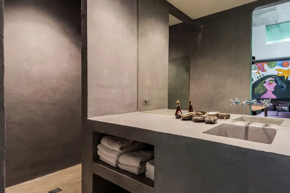 Badezimmer von Haus oder Chalet zum Verkauf in Benahavís mit Klimaanlage, Privatgarten und Terrasse