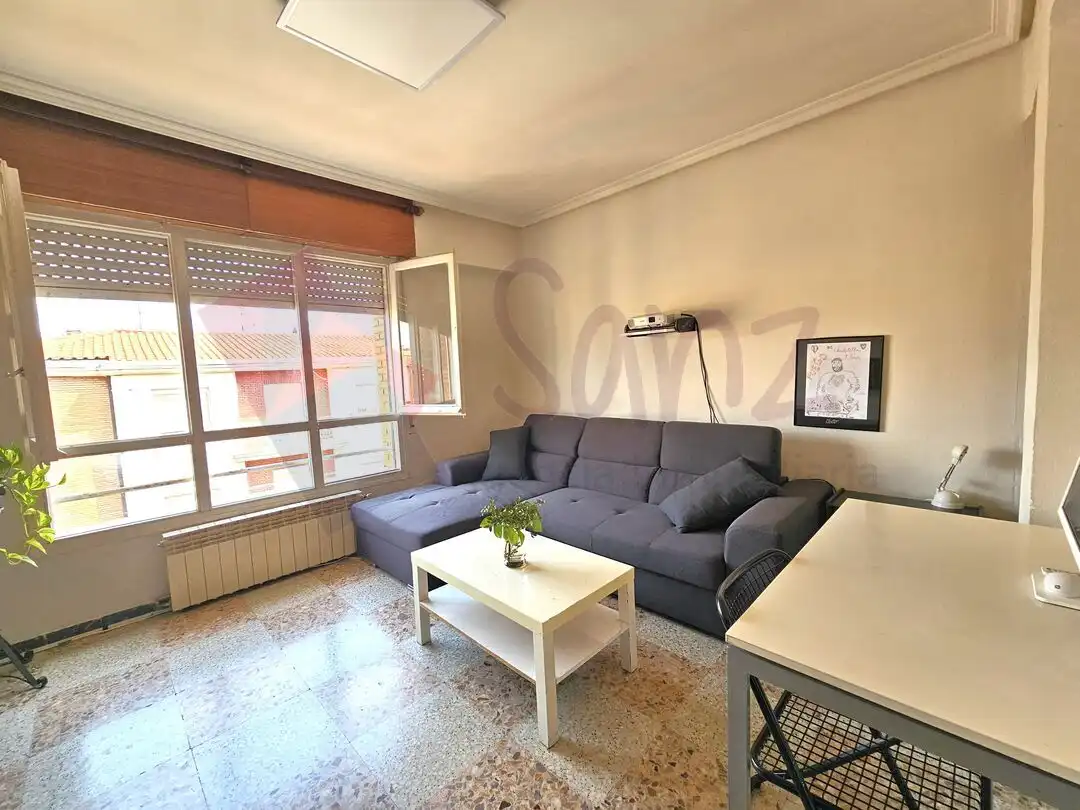 Sala de estar de Piso en venta en  Logroño con Calefacción