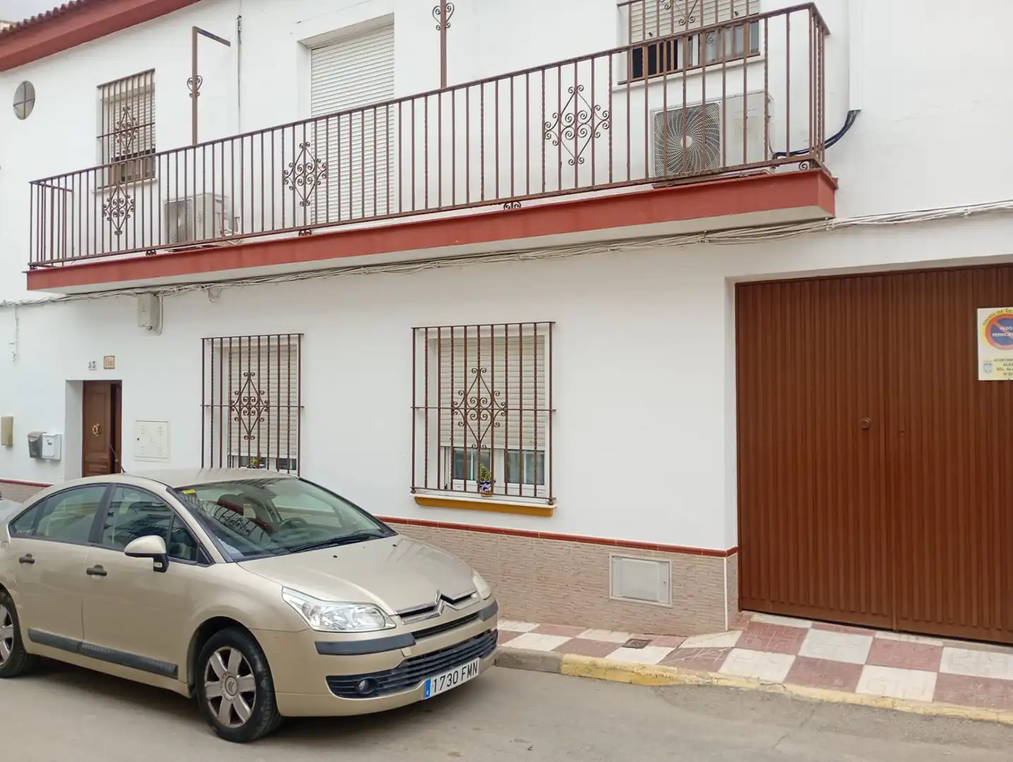 Exterior view of Ground floor for sale in Albaida del Aljarafe  with Air Conditioner