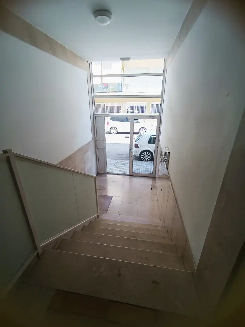 Apartamento de alquiler en Oliva con Trastero, Horno y Lavadora