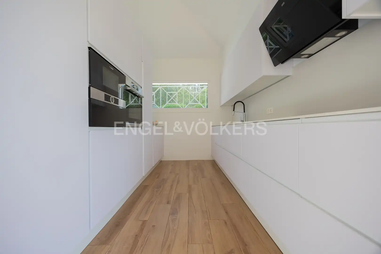 Cocina de Casa adosada en venta en Larrabetzu con Aire acondicionado, Calefacción y Jardín privado