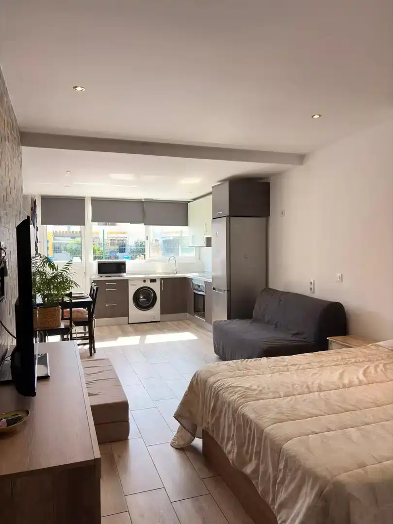 Wohnzimmer von Wohnung zur Miete in Arona mit Klimaanlage, Schwimmbad und Balkon
