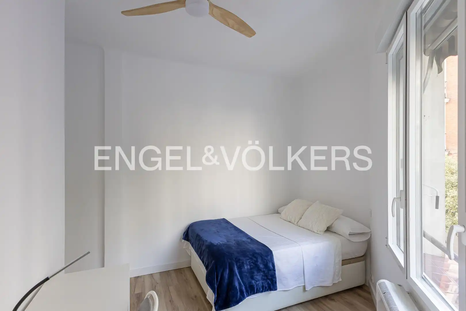 Bedroom of Flat for rent in Madrid  with Heating, Parquet flooring and Furnished
