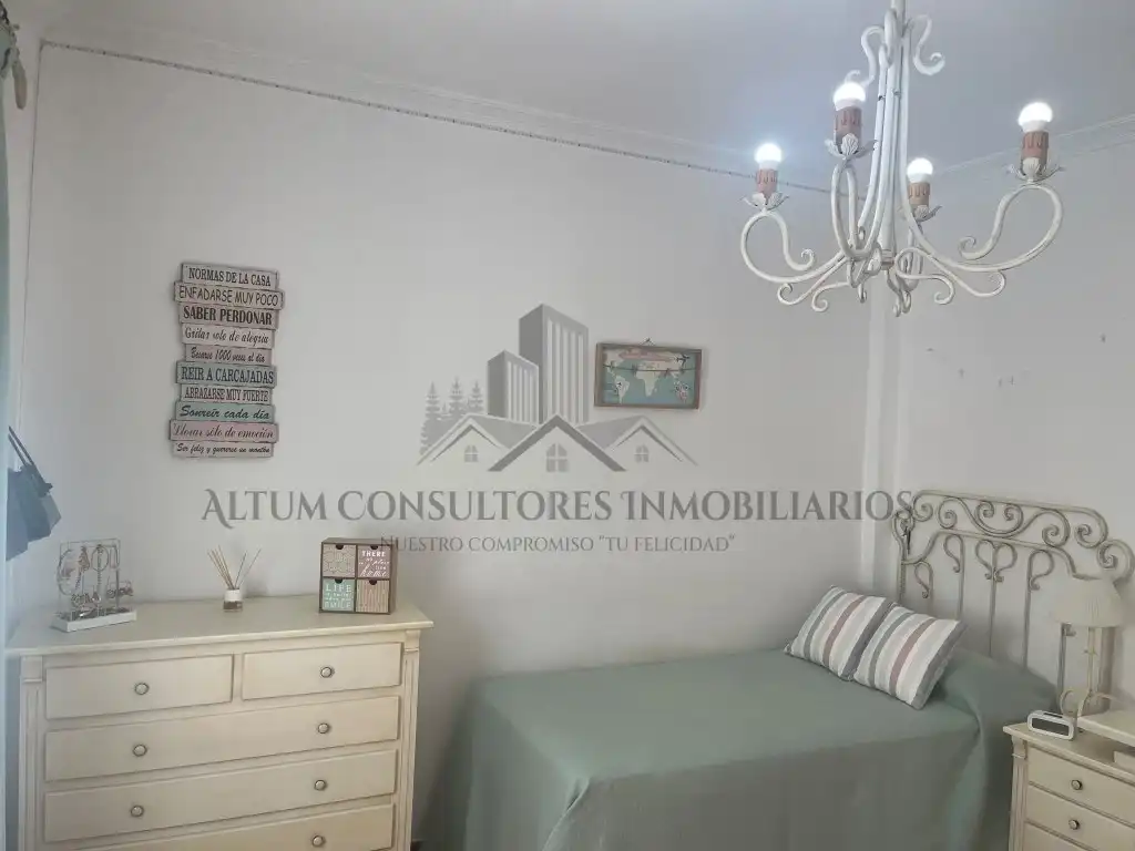 Habitación de Casa o chalet en venta en Nueva Alcalá
