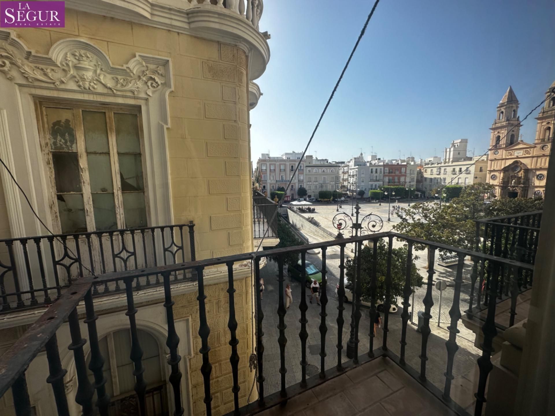 Exterior view of Flat for sale in  Cádiz Capital  with Storage room and Balcony