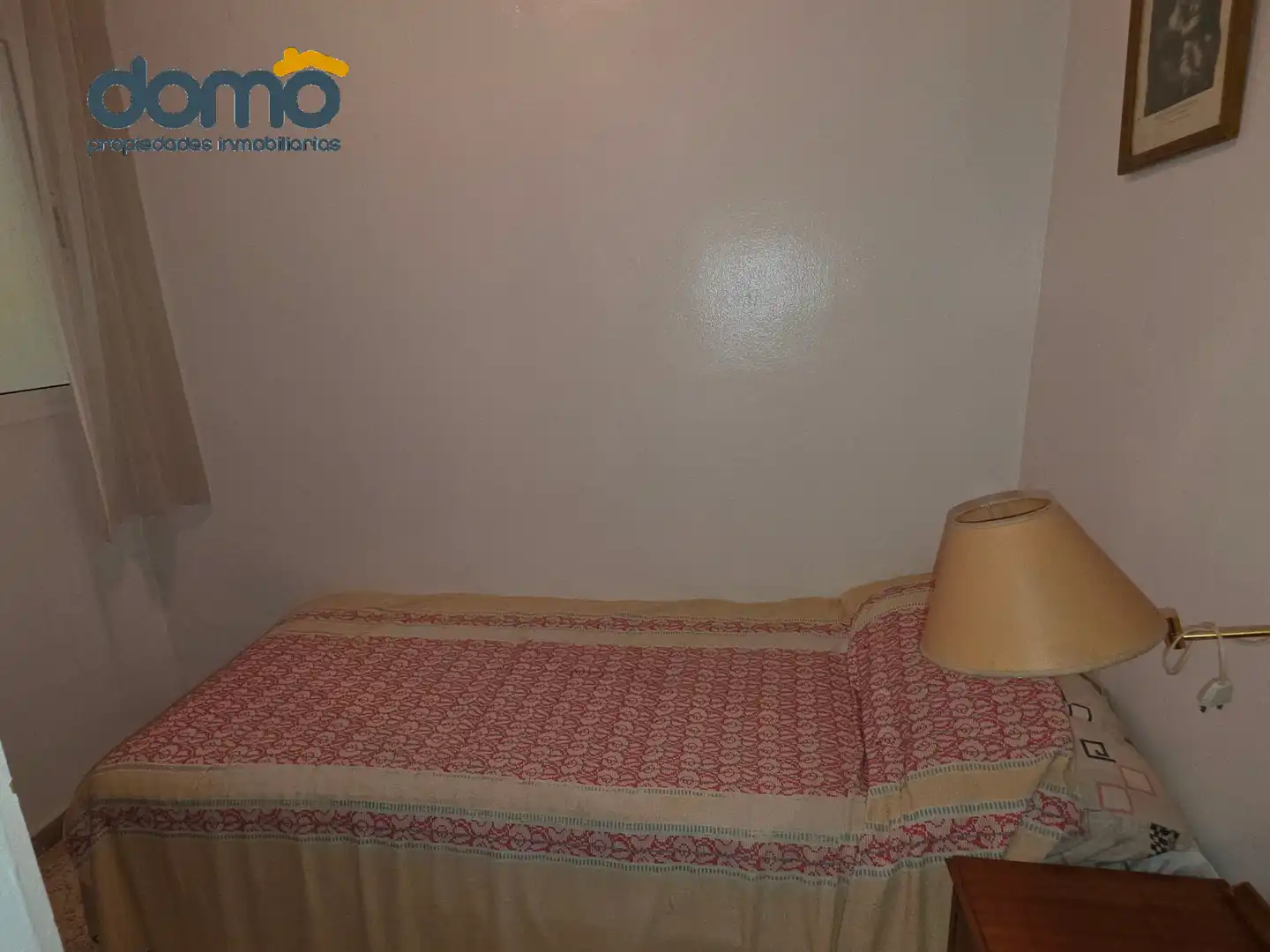 Dormitori de Pis en venda en Almería amb Moblat i Balcó