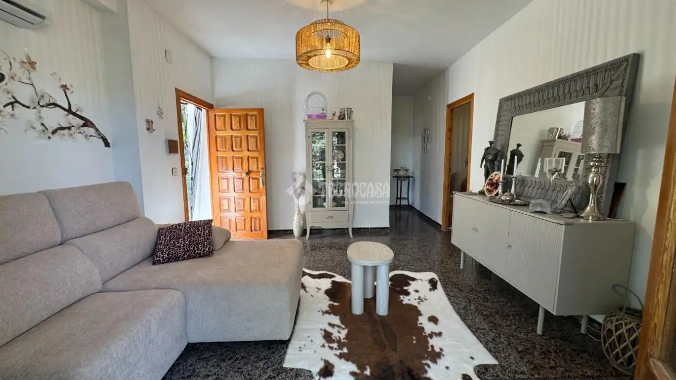 Sala de estar de Casa o chalet en venta en Alpujarra de la Sierra con Aire acondicionado, Trastero y Amueblado
