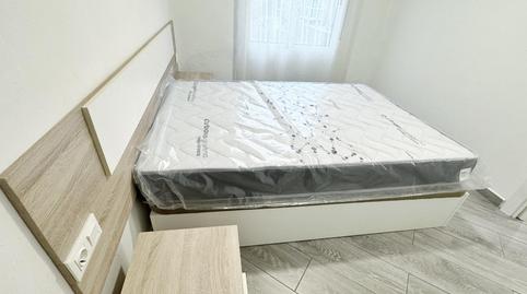 Foto 5 de Estudio de alquiler en Las Trescientas - San Francisco - Ciudad Vergel, Elda