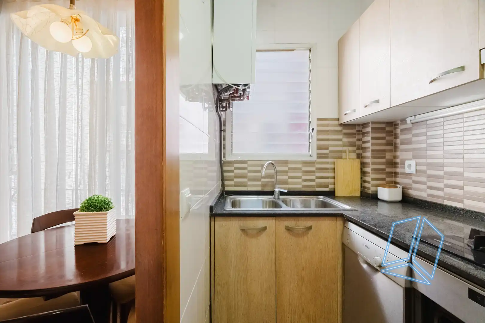 Kitchen of Flat for sale in Gràcia