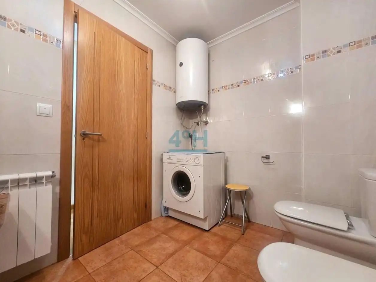 Badezimmer von Erdgeschoss zum Verkauf in Barbadás mit Heizung