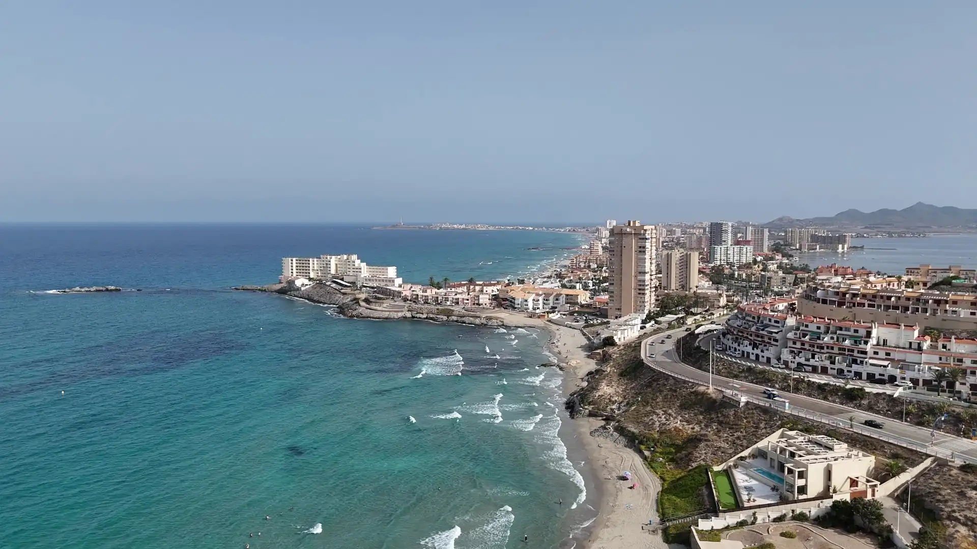Vista exterior de Casa o xalet en venda en La Manga del Mar Menor amb Aire condicionat, Calefacció i Jardí privat