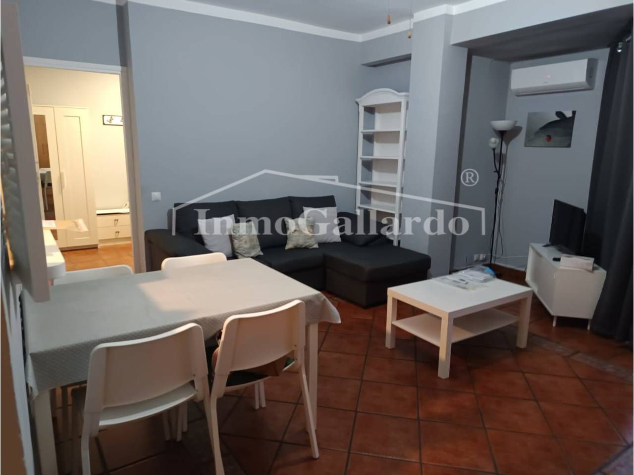 Sala d'estar de Pis en venda en Torremolinos amb Calefacció, Terrassa i Piscina comunitària