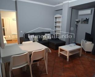 Sala d'estar de Pis en venda en Torremolinos amb Calefacció, Terrassa i Piscina comunitària