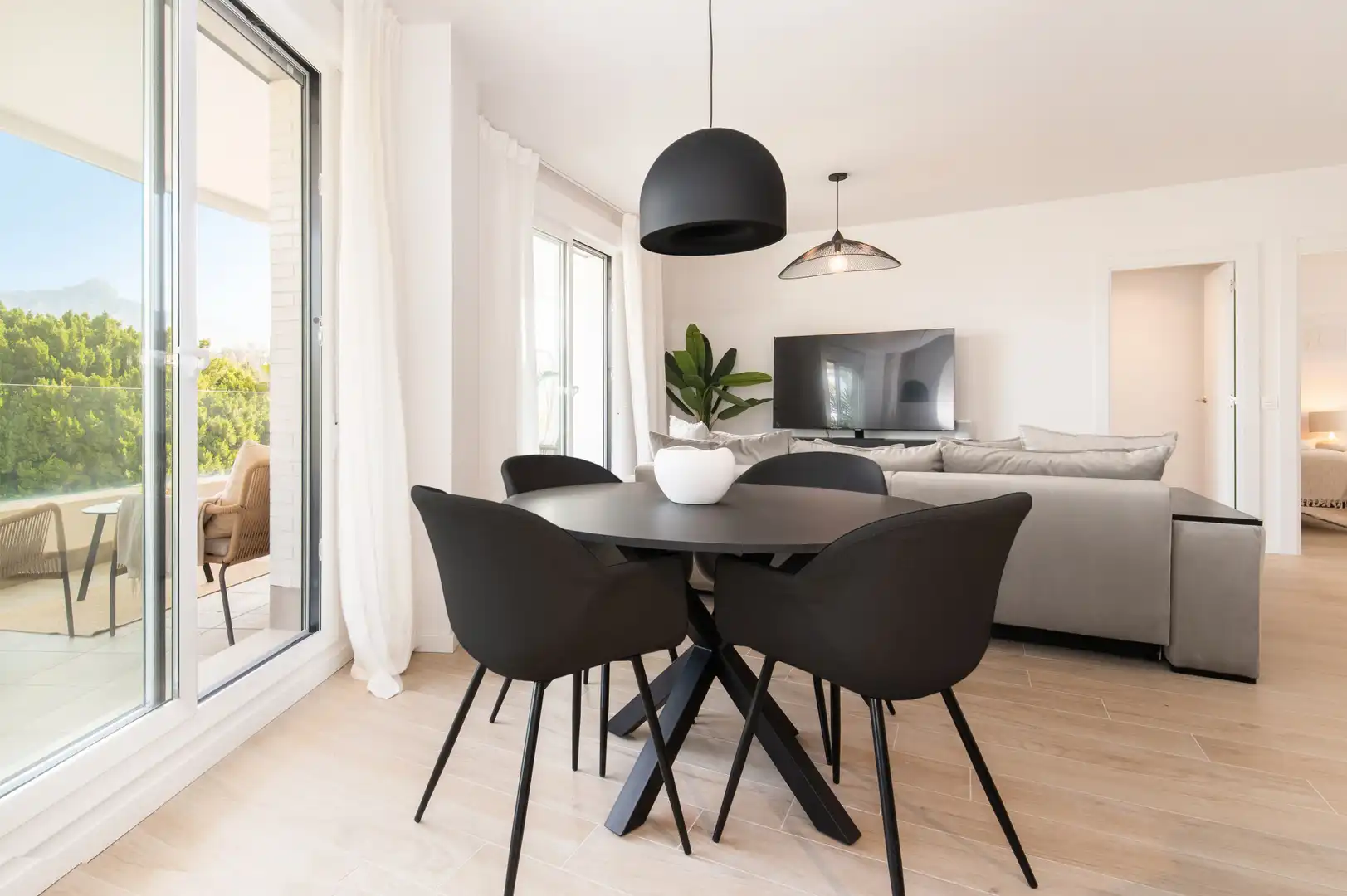 Apartamento con piscina en venta en Marbella Centro, imagen 3