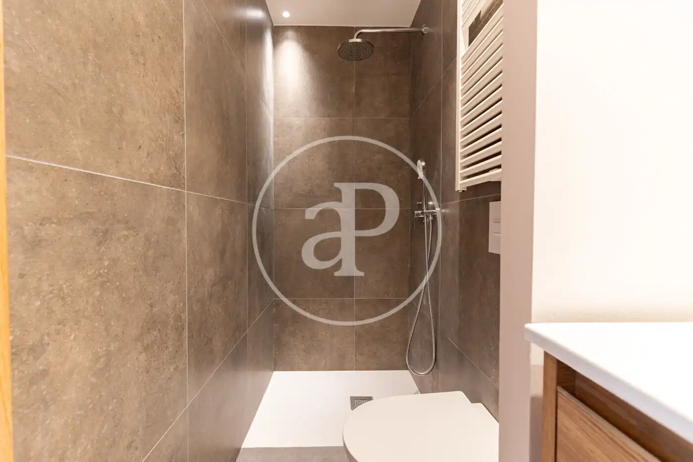 Bathroom of Flat for sale in Sant Cugat del Vallès  with Air Conditioner, Heating and Terrace